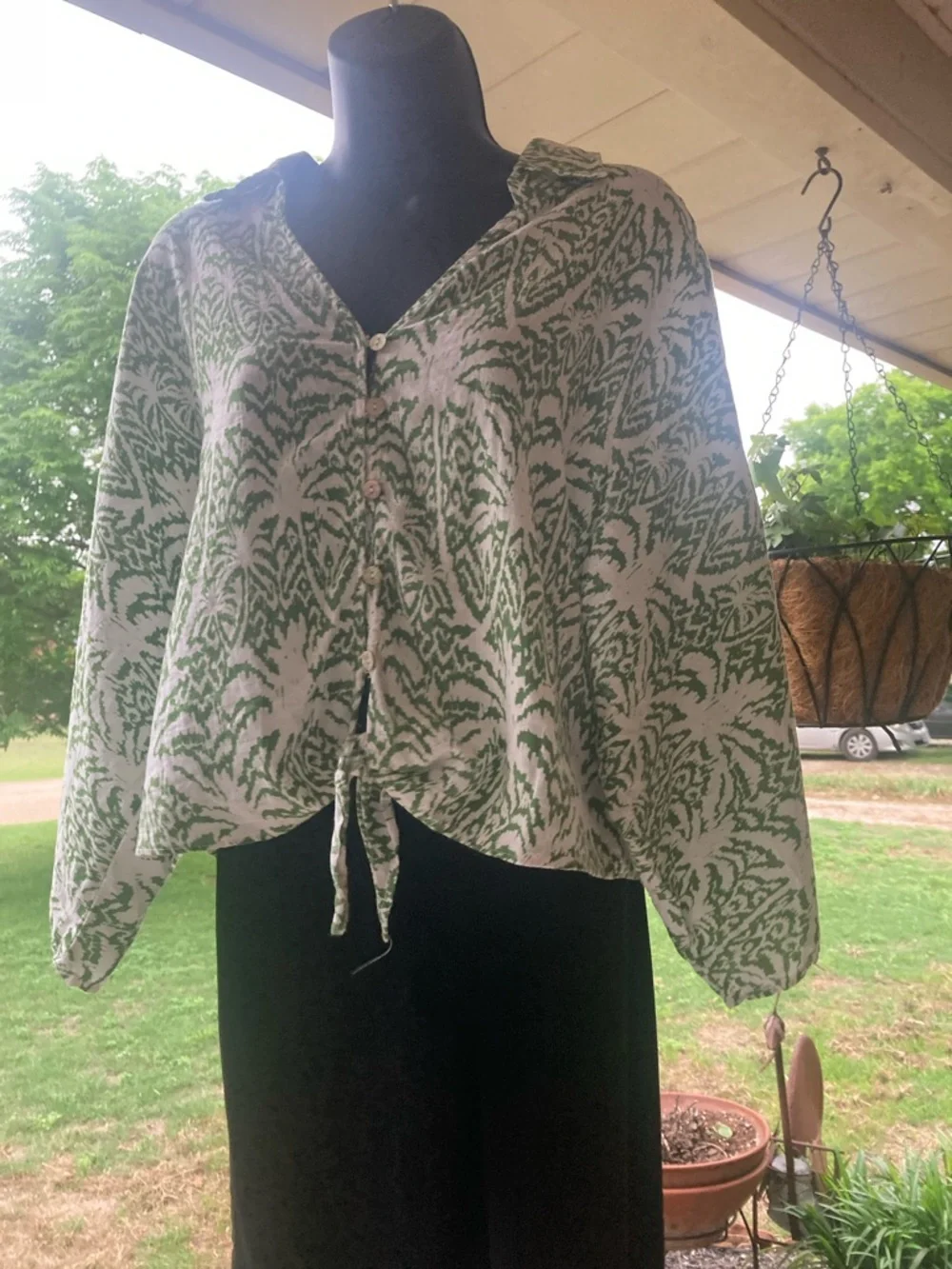 Panama Jack Green and White Printed Tie-Front Button-Down Top - Picture 5 of 7
